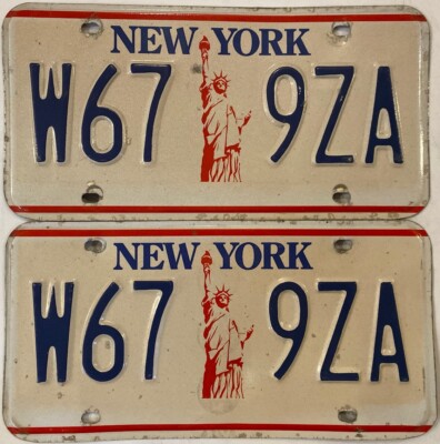 Pair New York STATUE LIBERTY license plate W67 9ZA Manhattan City