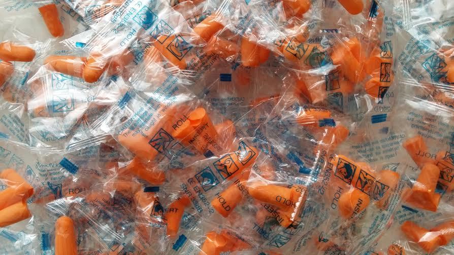 600-Pack Soft Foam Ear Plugs – Orange, 32 DB Noise Reduction, Bulk Lot For Sleep Travel Shooting