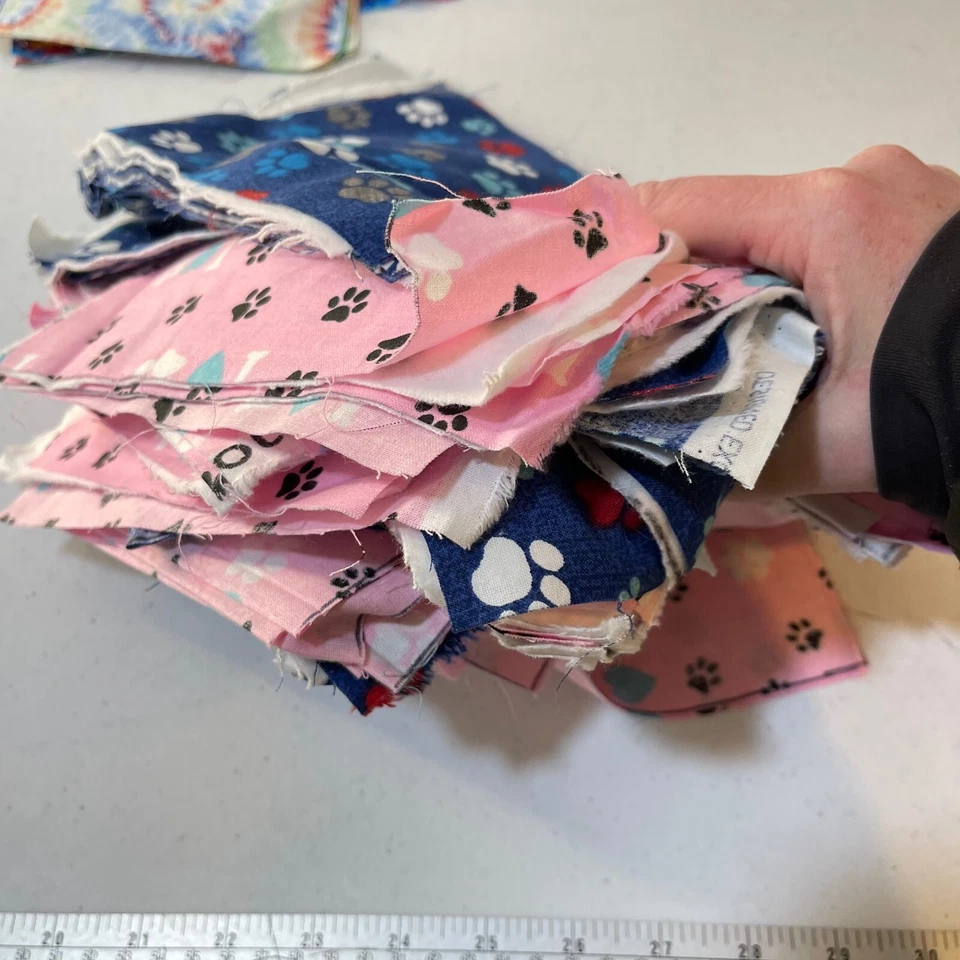 joann tela acolchado cuadrados azul rosa patas perros algodón Foto 2 de 4