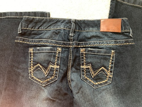 Maurices Jeans 0 SHRT Womens Flared Leg Dark Wash 29 inseam - Picture 6 of 6