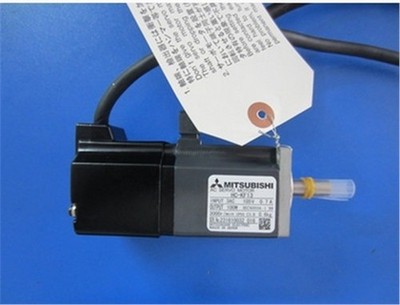 1Pc New Mitsubishi Servo Motor HC-KF13 fv