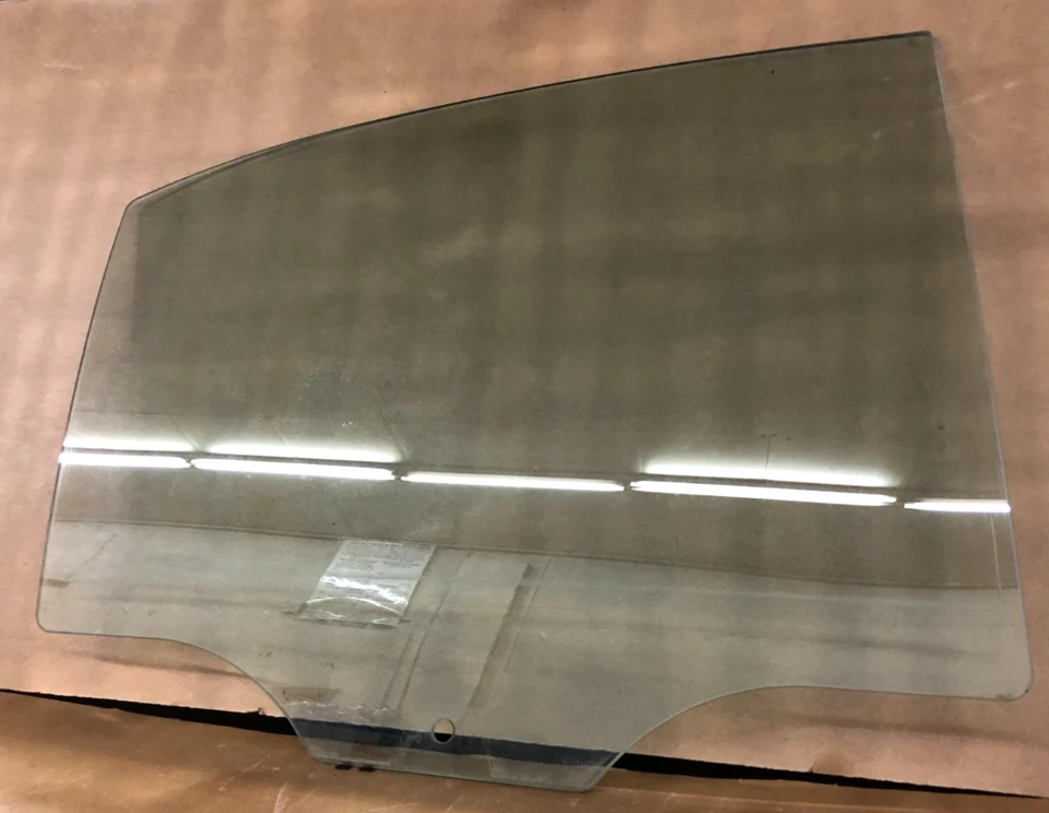 Hyundai Sonata 2007 puerta ventana cristal (pasajero trasero) 2006-2010 Foto 2 de 2