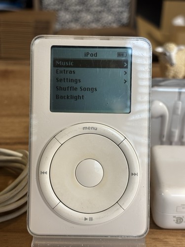 Apple IPod Classic 1ª Generación M8513 5Gb MOD a 15Gb ¡BATERÍA NUEVA 2400 CANCIONES INCLUIDAS! - Imagen 4 de 22