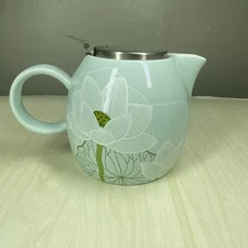Tea Forte Pugg Ceramic 24 oz. Teapot Lotus Floral Pattern Water Lily Blue Green