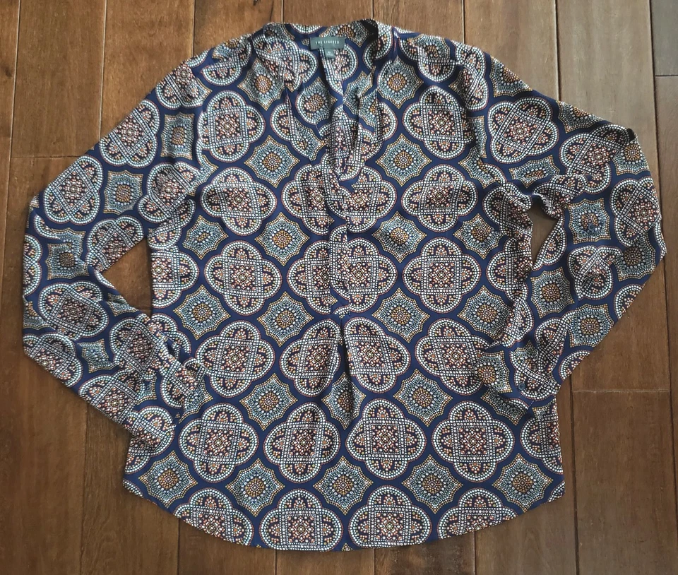 The Limited Womens Long Sleeve Vneck Blouse Size Medium Geometric Blue Orange - Imagem 2 de 4