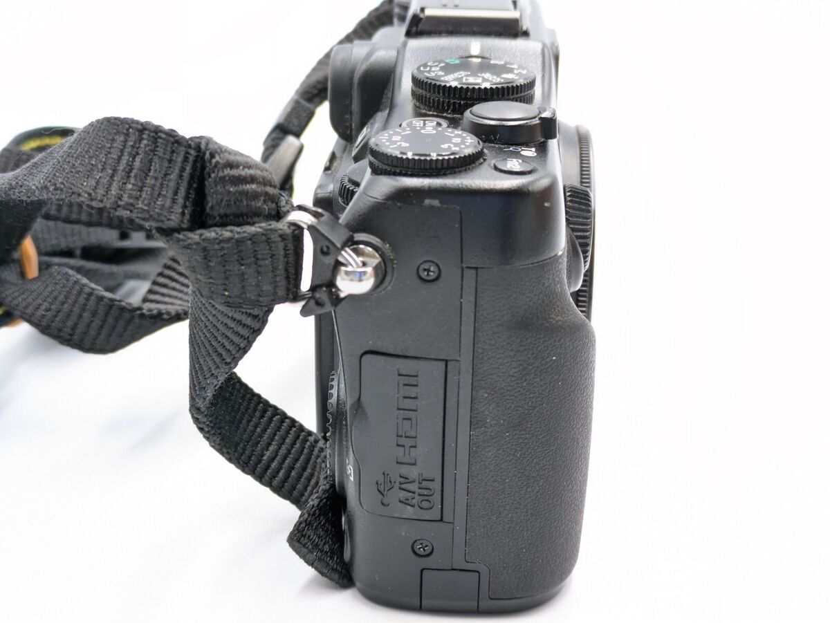 Nikon COOLPIX P7100 10.1MP Digital Camera - Black for sale Nikon COOLPIX P7100 10.1MP Digital Camera - Black for sale