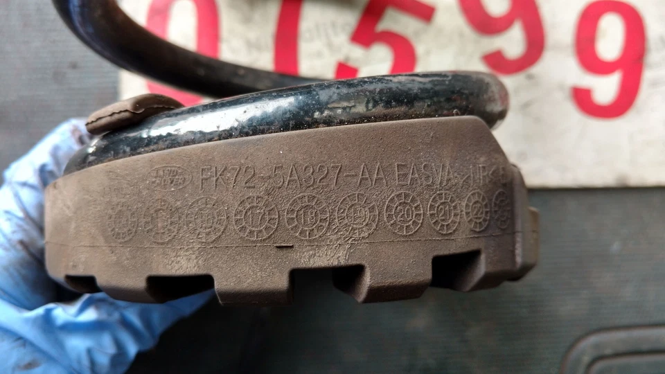 JAGUAR XF X260 2015 - 2021 MOLA HELICOIDAL TRASEIRA GX73-3C357-AA - Imagem 4 de 4