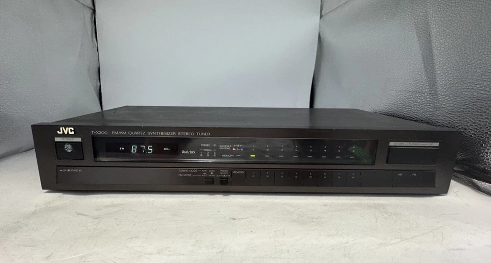 JVC T-X200B FM/AM Quartz Synthesiser Stereo Tuner Made In Japan Works - Image 3 of 4