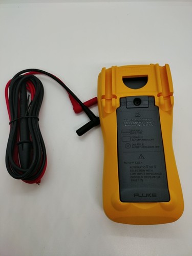 Fluke 114 Digital Multimeter True RMS AC DC Volt Auto Range Tester WCkbMT - Picture 4 of 10