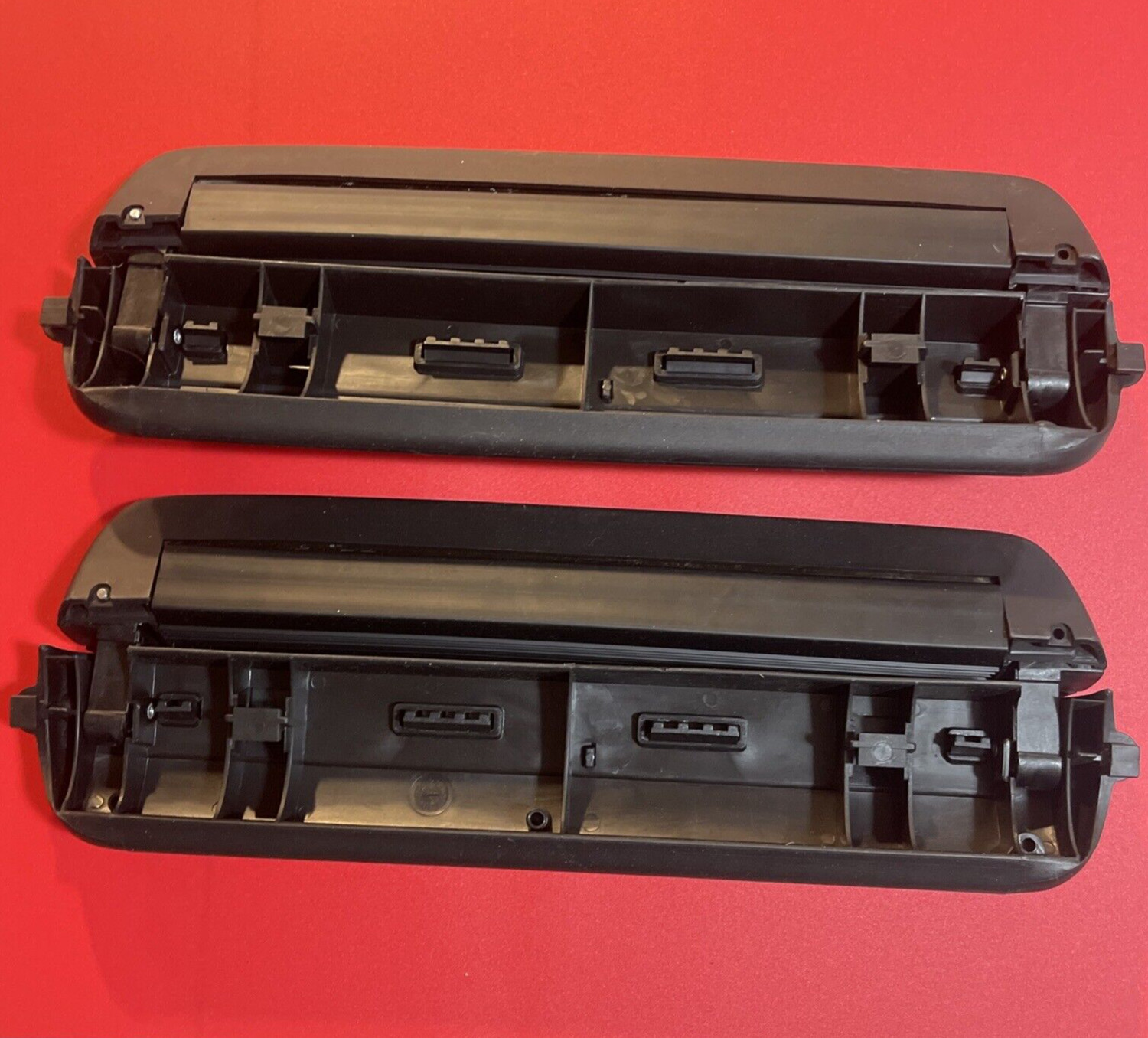 Saris Ski Snowboard Carrier Model 930 Locking NIB 20"x6.5"