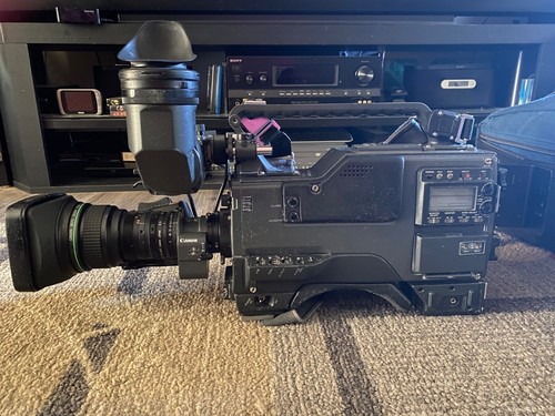Sony BETACAM SP tv camera model 3Cdd