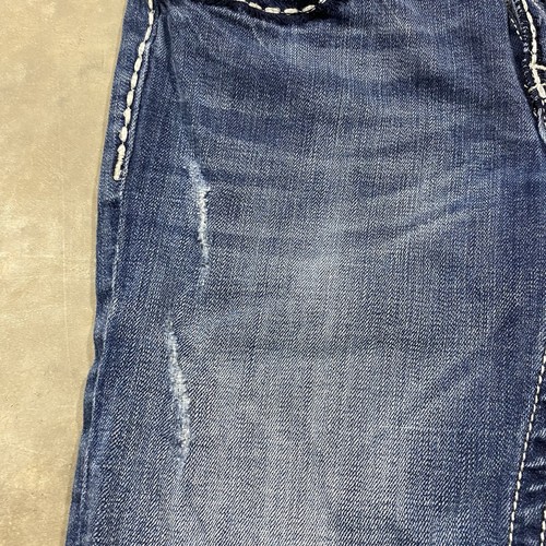 Miss Me Women’s Irene Bermuda Denim Shorts Sz 30 Distressed Cuffed - Picture 4 of 12