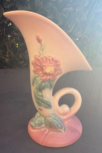Hull Art Pottery Cornucopia Vase Woodland Wildflower W2 5 1/2"  Vintage 1950s