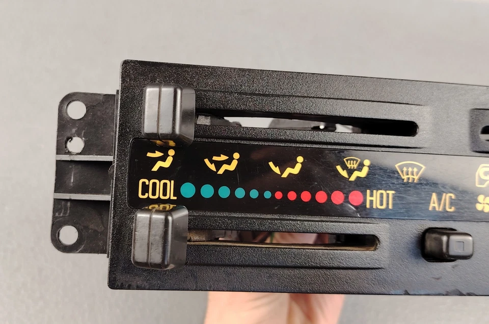 Isuzu NPR AC/Calentador Climatizador Panel AC Unidad de Interruptor OEM JDM Usado Foto 4 de 4