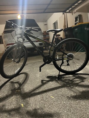 Mountain bike, black, GT Palomar 2021 on 13 in frame With a brand