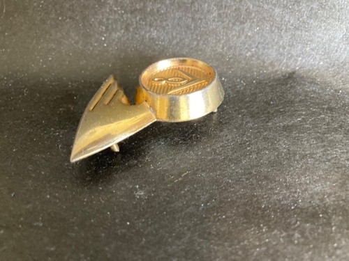 Simca Vedette Versailles V8 Gold Brass Emblem Badge 1955 - Picture 4 of 6