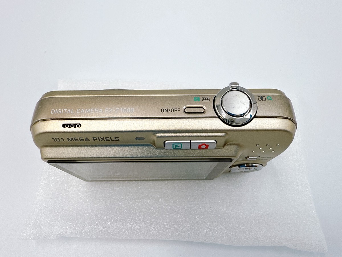 美品 カシオ　CASIO EXILIM EX-Z1080 ゴールド ＃A419 CASIO EX-Z1080｜17年前のCCDが教えてくれる、ノーファインダーで撮る