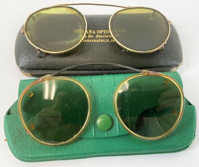 Vintage Antique 2 Pair Green Shaded Brass Plastic Clip 