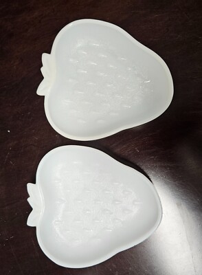 Vintage Hazel Atlas Milk Glass Strawberries 2pc Great Condition