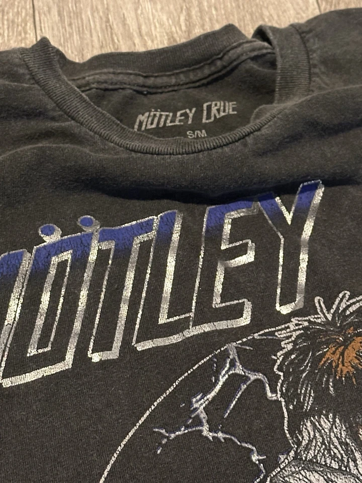 Vintage Motley Crue Band Tee - Image 2 of 2