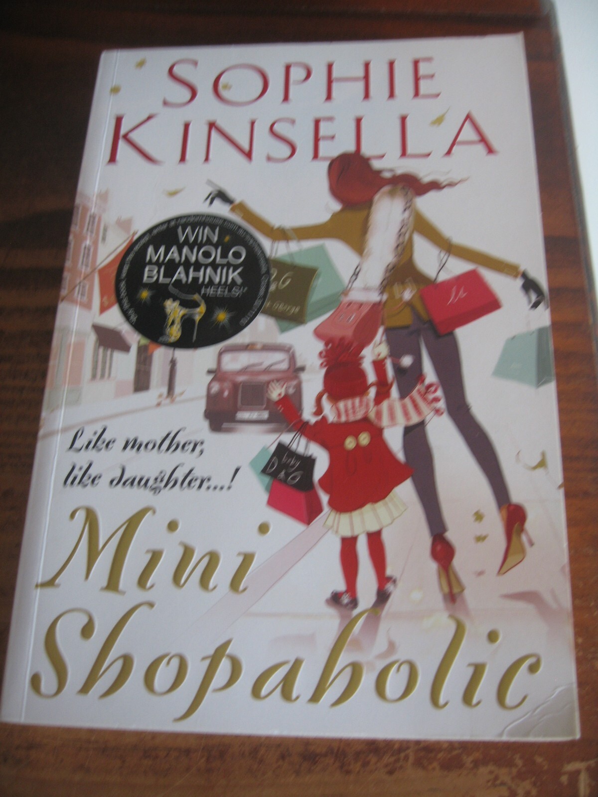 MINI SHOPAHOLIC By SOPHIE KINSELLA BOOK 6 IN SERIES PUB 2010 EBay mini-shopaholic-by-sophie-kinsella-book-6-in-series-pub-2010-ebay
