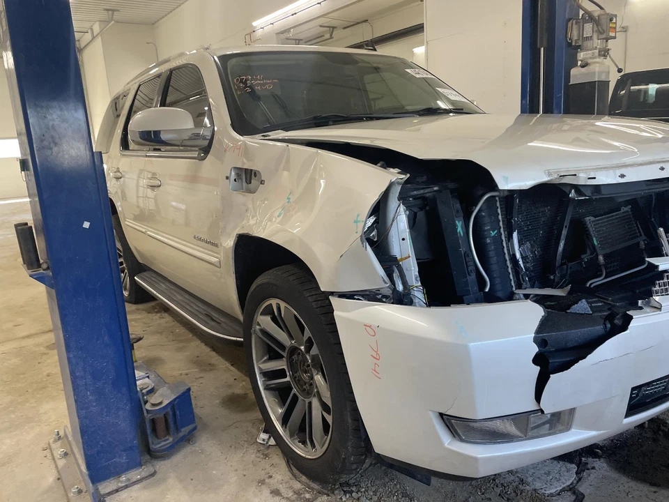 Módulo de control de asistencia de estacionamiento usado se adapta a: Cadillac Escalade 2013 asistencia al conductor estacionamiento Foto 4 de 4