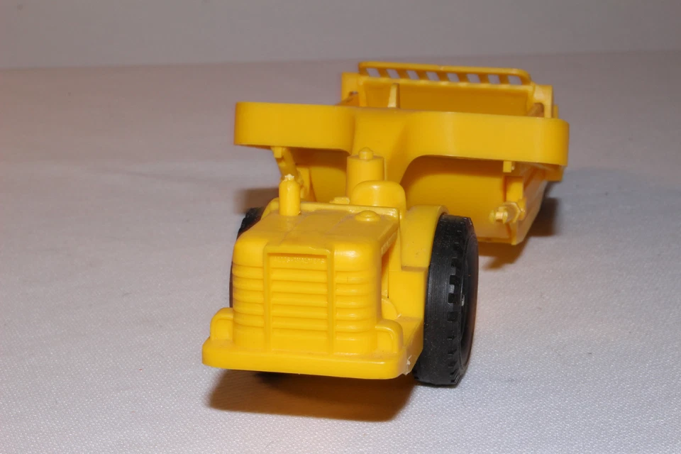 Raspador de plástico Allis-Chalmers años 60, bonito original Foto 3 de 4