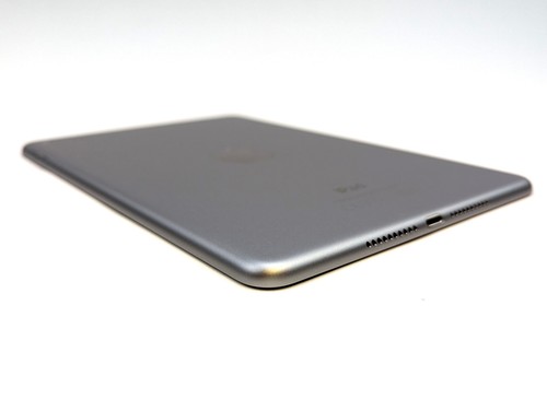iPad Mini 4 128GB A1538 7.9" Wi-Fi Battery 56% CC 1776 iOS 15.8.3 Grey Grade C - Picture 5 of 10