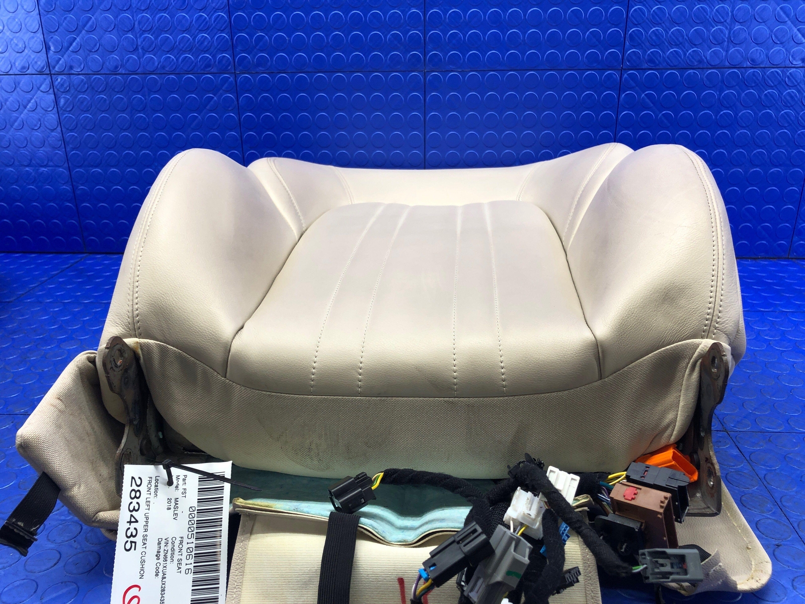 2017-2022 MASERATI LEVANTE FRONT LEFT UPPER SEAT CUSHION BACKREST BEIGE LEATHER