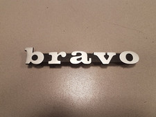TARGHETTA FREGIO SCRITTA CICLOMOTORE PIAGGIO BRAVO METALLO FIANCATA LATERALE