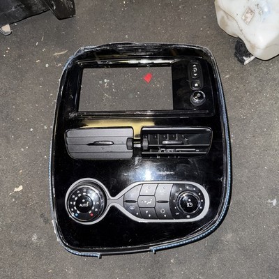 Renault Zoe 2019 Climate control unit module E1067090C VAQ5764