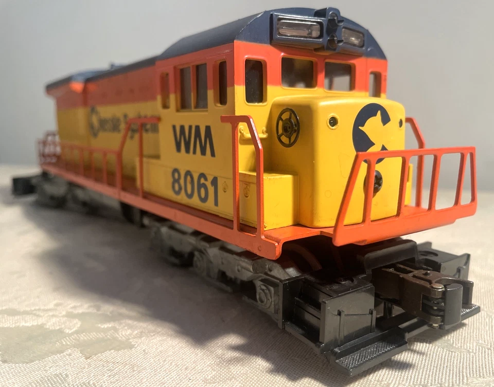 Lionel 6-8061 Chessie System U36C Diesel Locomotive, 1980 - Image 4 of 4