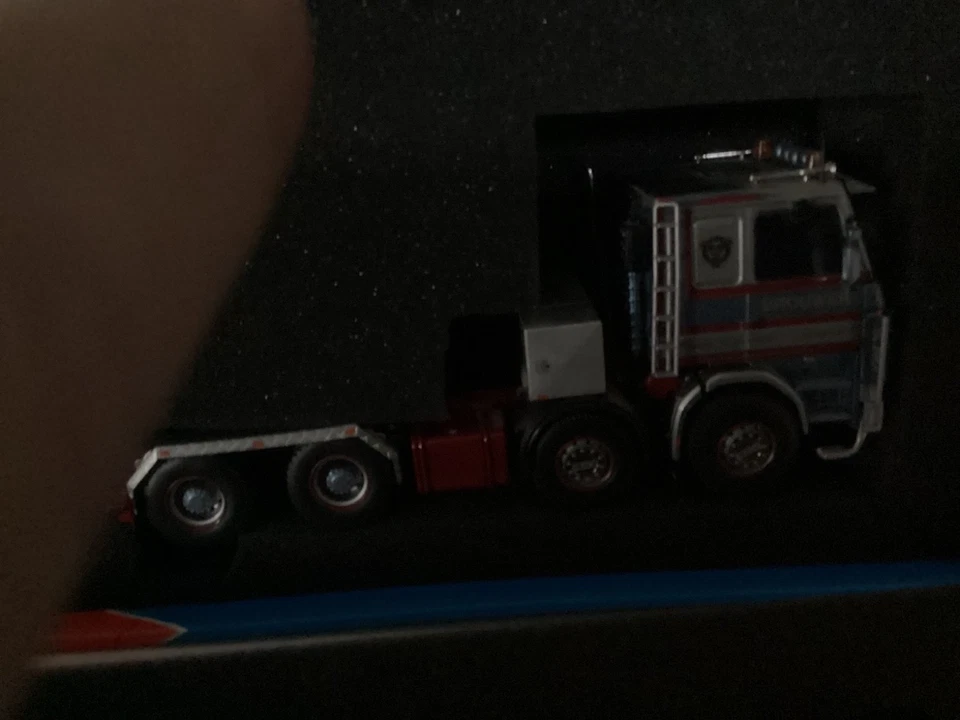 modellino Scania 4 assi con rimorchio a collo d’oca Tekno scala 1:50 - Immagine 4 di 4