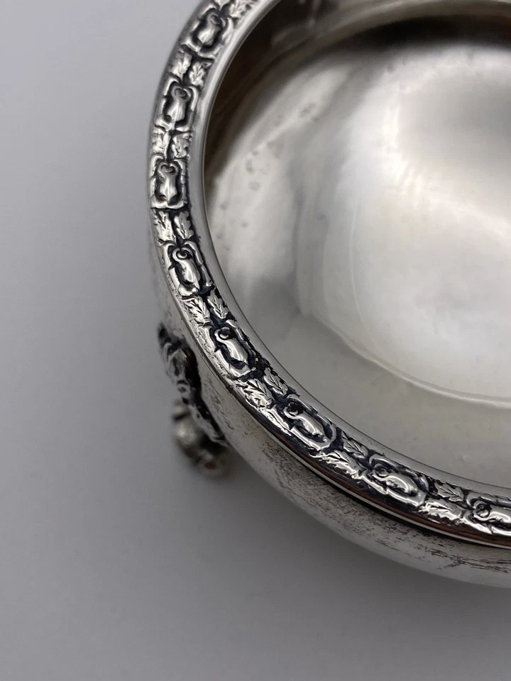 Graciosa sal de plata esterlina Frank M. Whiting en tres patas sin monograma Foto 3 de 4