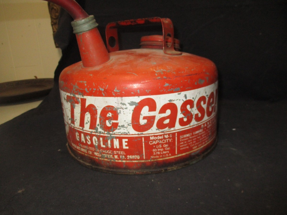 Vintage EAGLE MODEL M-1 THE GASSER 1 US GALLON GALVANIZED GAS CAN