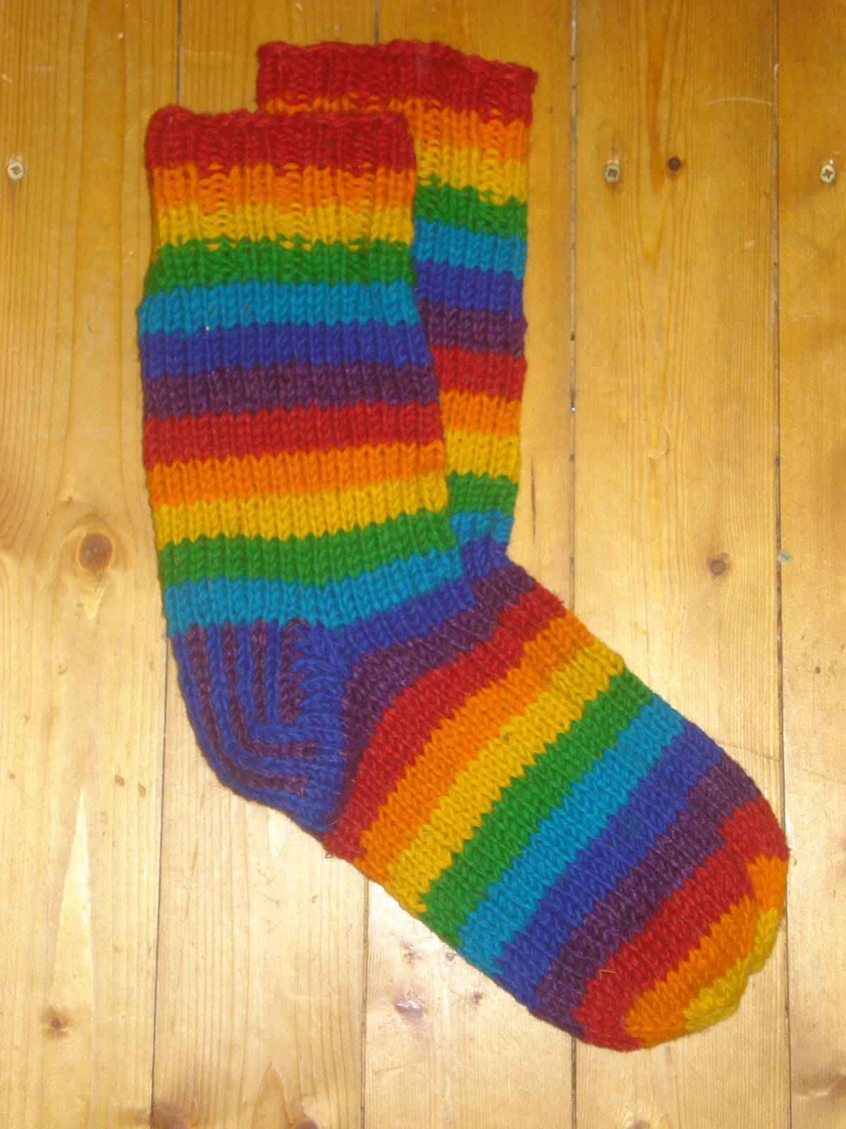 warm winter woolly bright Rainbow stripe Wool Socks Fair Trade 6 7 8 9 10 11