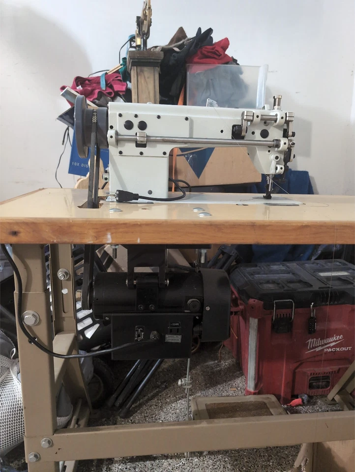 Tacsew T111-155 Industrial Sewing Machine  $1,000 Or best offer - Image 3 of 4