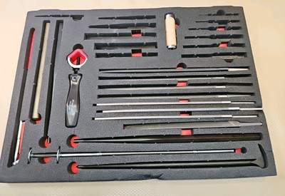 Snap-on Master Chisel / Punch Set with Files and Rolling Pry Bar In Foam. NEW