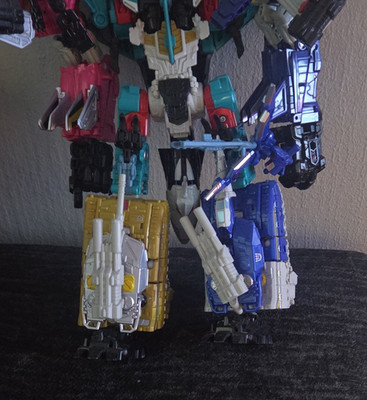 Hasbro Transformers Combiner Robot Action Figure Multicolor Ages 8-16