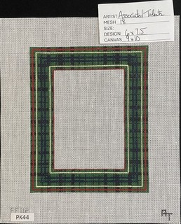 HP Needlepoint 18ct ASSOC. TALENTS Christmas Plaid Frame Green Red Yellow PK44