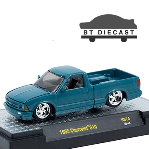 M2 MACHINES 1995 CHEVROLET S10 CUSTOM PICK UP TRUCK 1/64 BLUE 31500 HS74