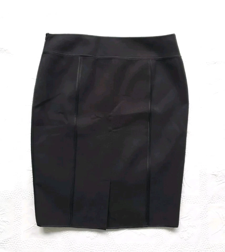 Falda lápiz formal elástica forrada negra de AJ Armani Jeans para mujer. UK 12, IT 44. Foto 2 de 4