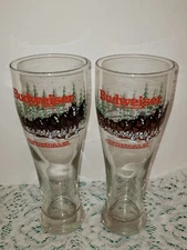 1989  9 1/4" Anheuser Busch CHRISTMAS CLYDESDALE Budweiser BEER GLASSES Set of 2