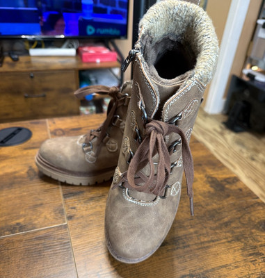 Sporto Cady Women's Water Resistant Hiking Boots, Size 8 Lace & Zip, Ex Cond.