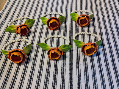 Set of 6 Italian tole metal Napkin rings Orange flower