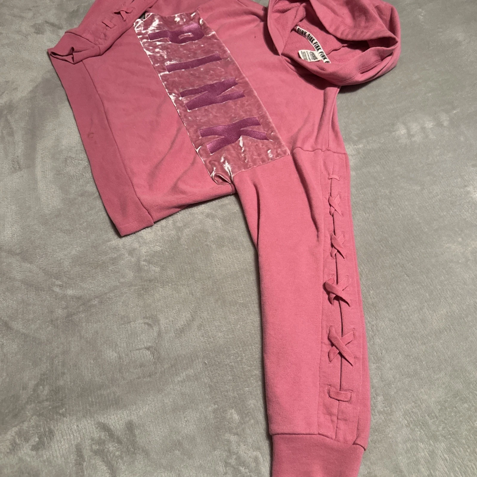 UNDERCOVER Felpa con cappuccio ROSA Victoria Secret rosa a righe in velluto XS