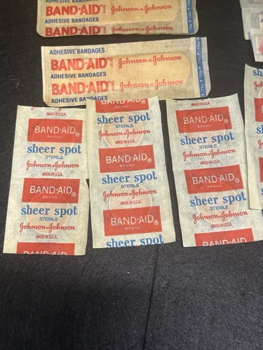Vintage 1983 BAND-AID metallo latta e bende Johnson & Johnson USA - Foto 7 di 12