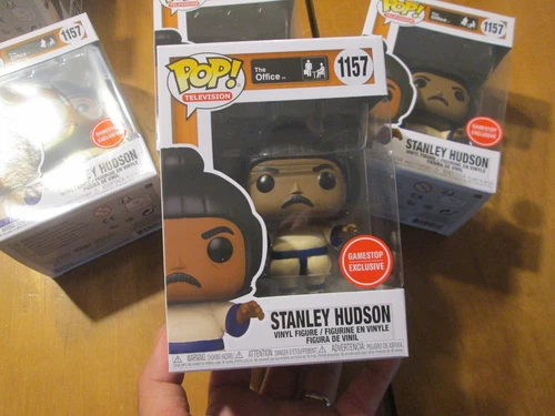 FUNKO POP THE OFFICE STANLEY HUDSON SUMO SUIT # 1157 EXCLUSIVE GAMESTOP