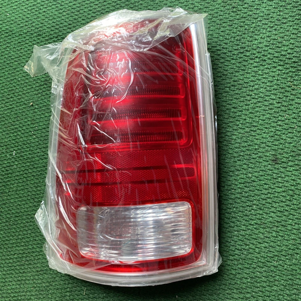 13-18 RAM 1500 2500 3500 4500 5500 LUZ TRASERA IZQUIERDA LÁMPARA MOPAR ORIGINAL Foto 4 de 4