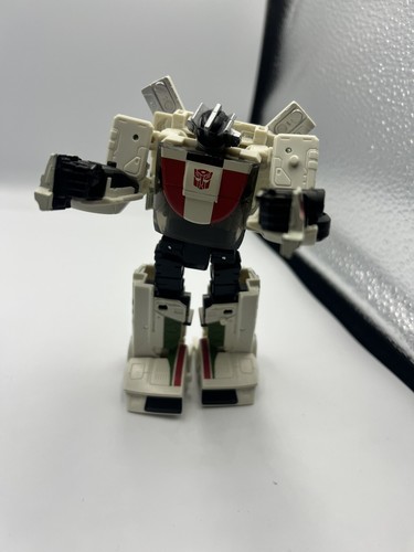 Hasbro Transformers War for Cybertron: Earthrise Wheeljack - Picture 7 of 7